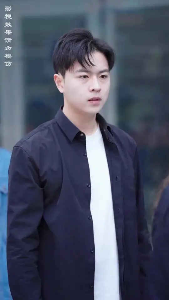 《总裁老婆太粘人》：甜宠剧天花板？霸道总裁与娇妻的恋爱蜜糖